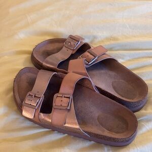 Time and Tru Women's Sandals - Metallic Pink